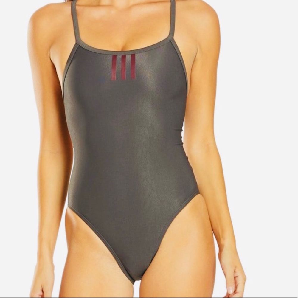 Adidas Women's Solid Stripes C-Back Size 22